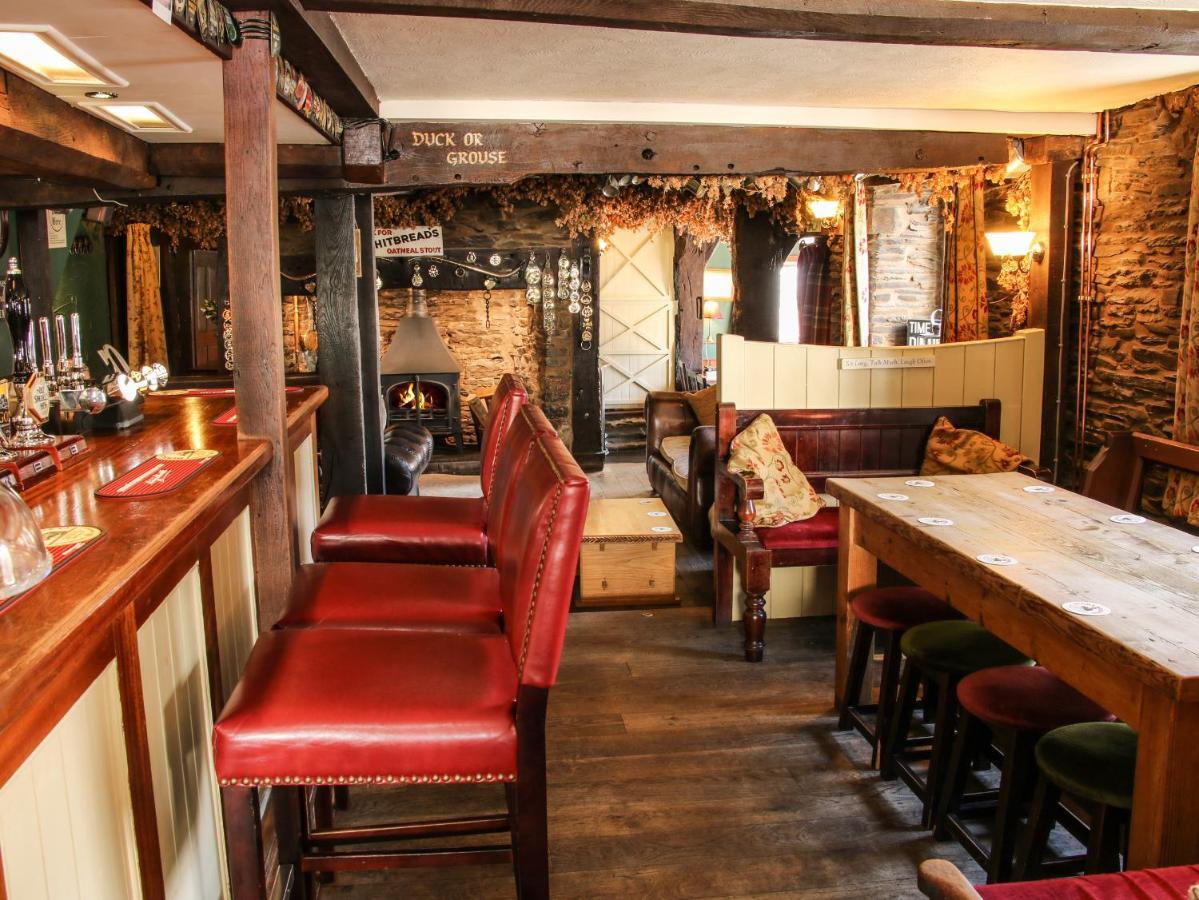 The Boars Head Pub Villa Bishop's Castle Exterior photo