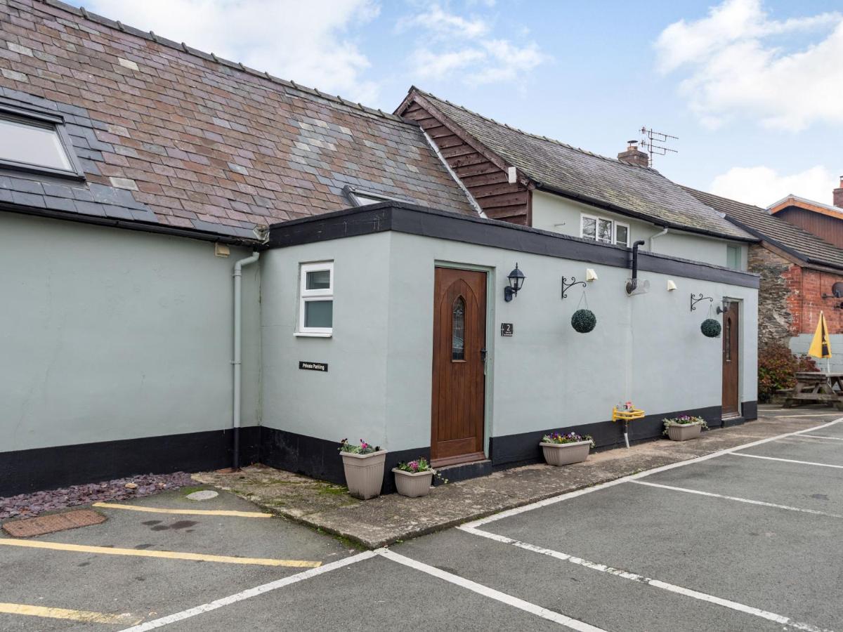 The Boars Head Pub Villa Bishop's Castle Exterior photo